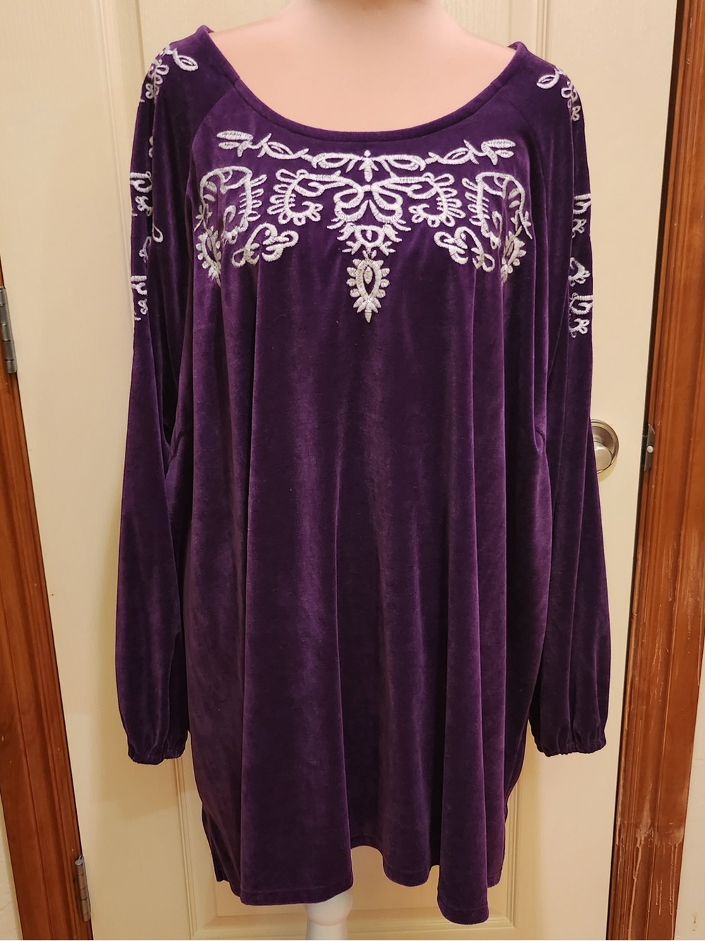 Woman Within Purple Velour Tunic with White Embroidery Long Sleeves 30/32W 3X